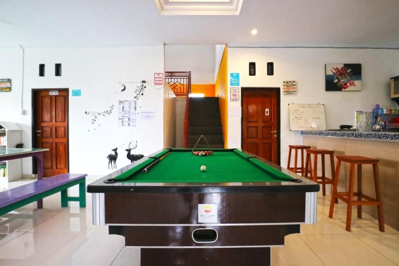 In Calm Hostel Canggu Buitenkant foto